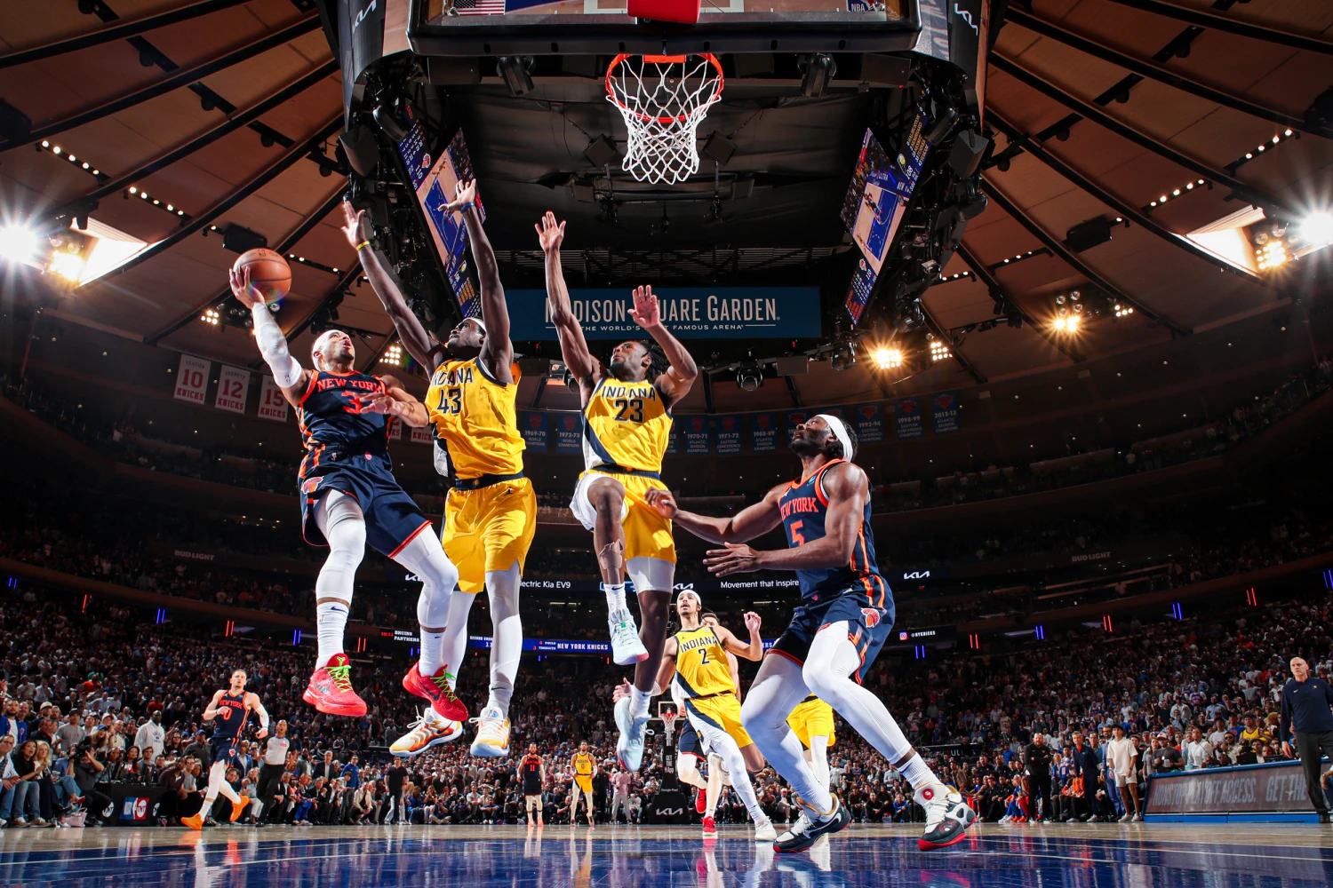 NBA战报：马克西22分9板7助，76人115-103击败篮网